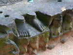 ドヴァラパーラの足?