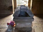 中央祠堂の石棺
